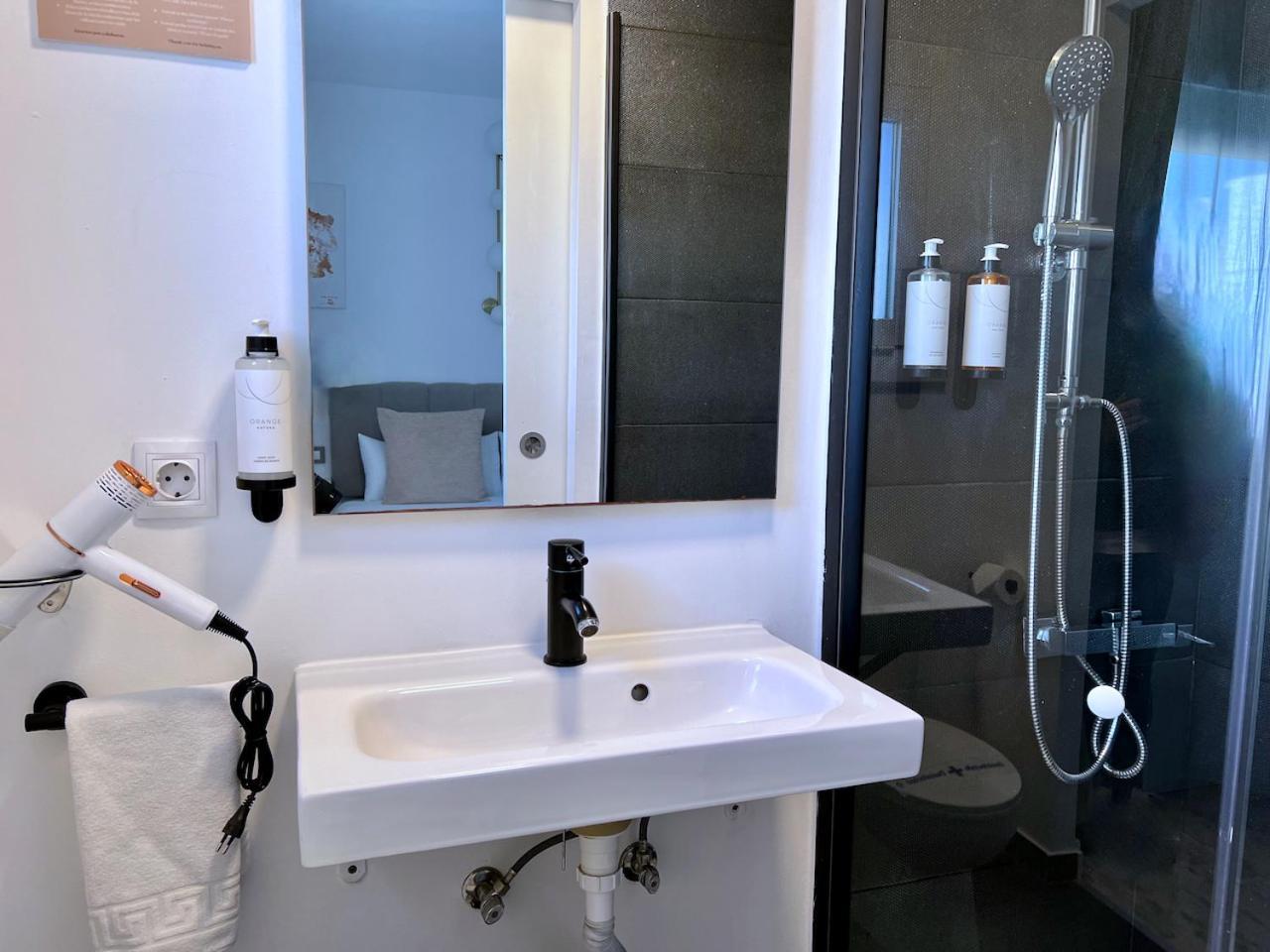 Aldara Sitges Hotell Exteriör bild